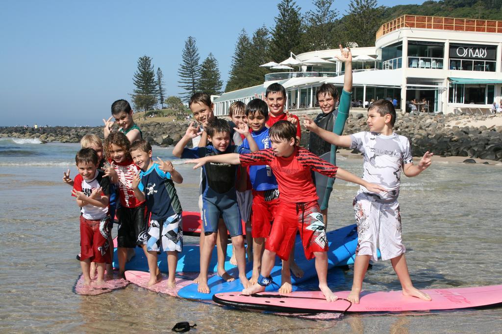 Wyuna Beachfront Holiday Apartments Gold Coast Exterior foto