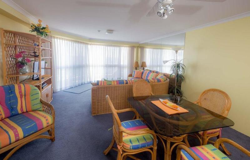 Wyuna Beachfront Holiday Apartments Gold Coast Exterior foto